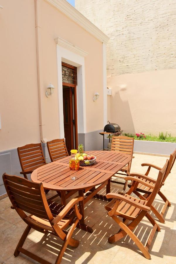 Classical Villa Archontiko D&M Rhodes City Exteriör bild